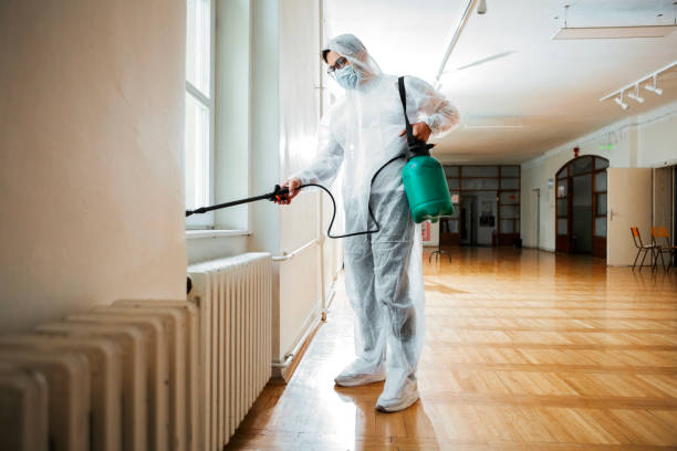 Best Commercial Pest Control Services  in Laurium, MI